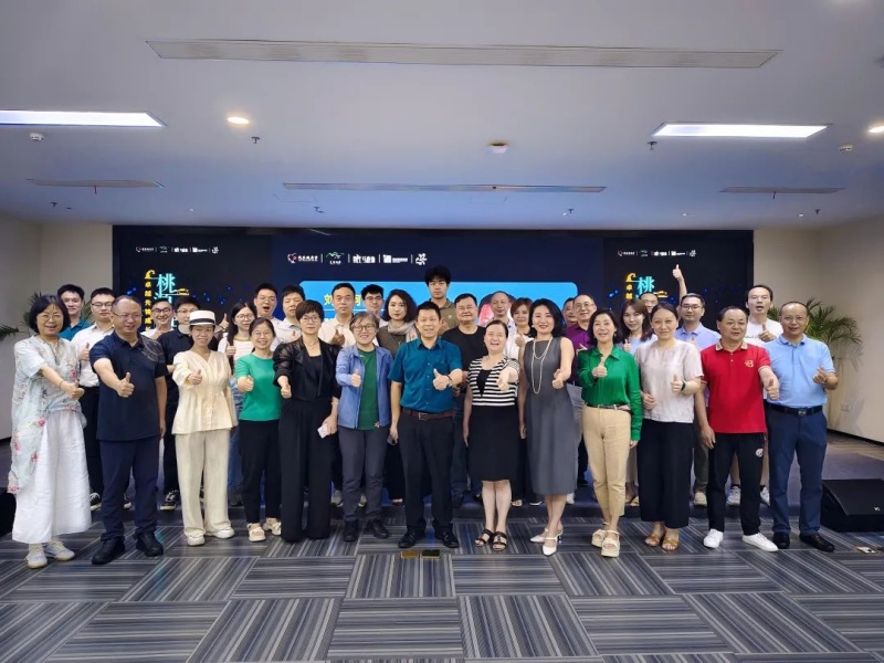 南方略咨询董事长刘祖轲受邀在湾区宜昌智库大讲堂带来《ltc数字化营销流程与爆品打造》主题分享1