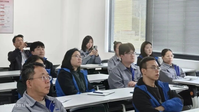 南方略咨询为上工申贝集团【600843】提供《国内与国际渠道拓展》企业销售培训服务2